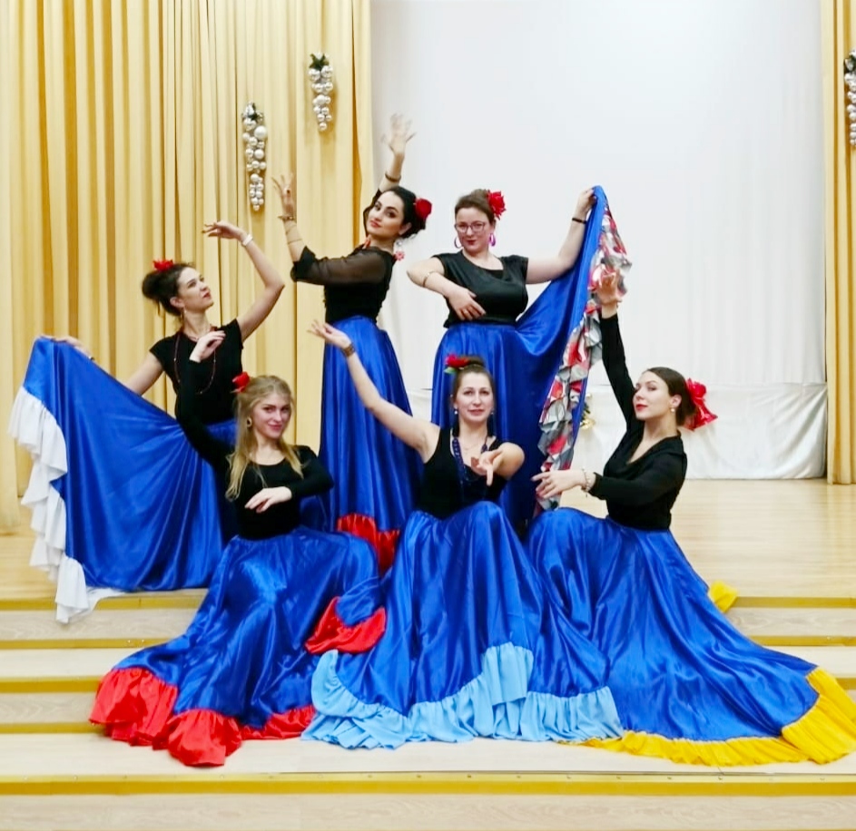 International competitions. Танцы город конкурс. Радость Балашиха народный танец.